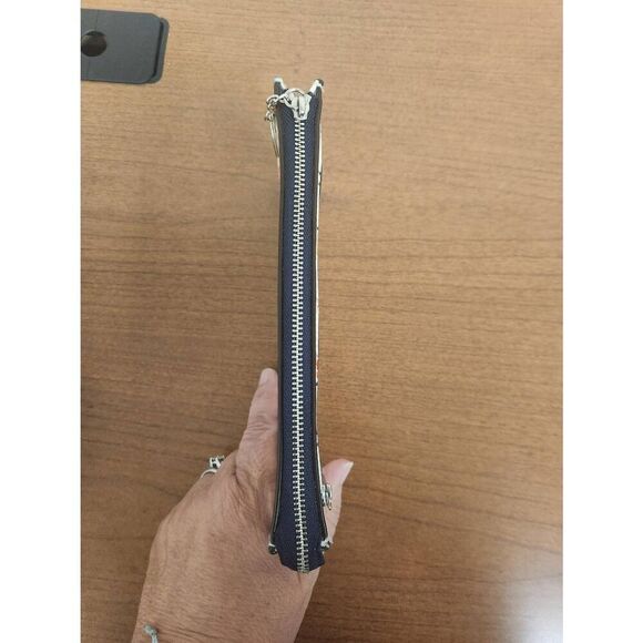 Coach Signature 'C' Bleecker muli color Zip Wallet - Picture 6 of 8